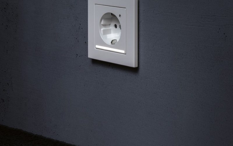 led-socket-5111488_1280